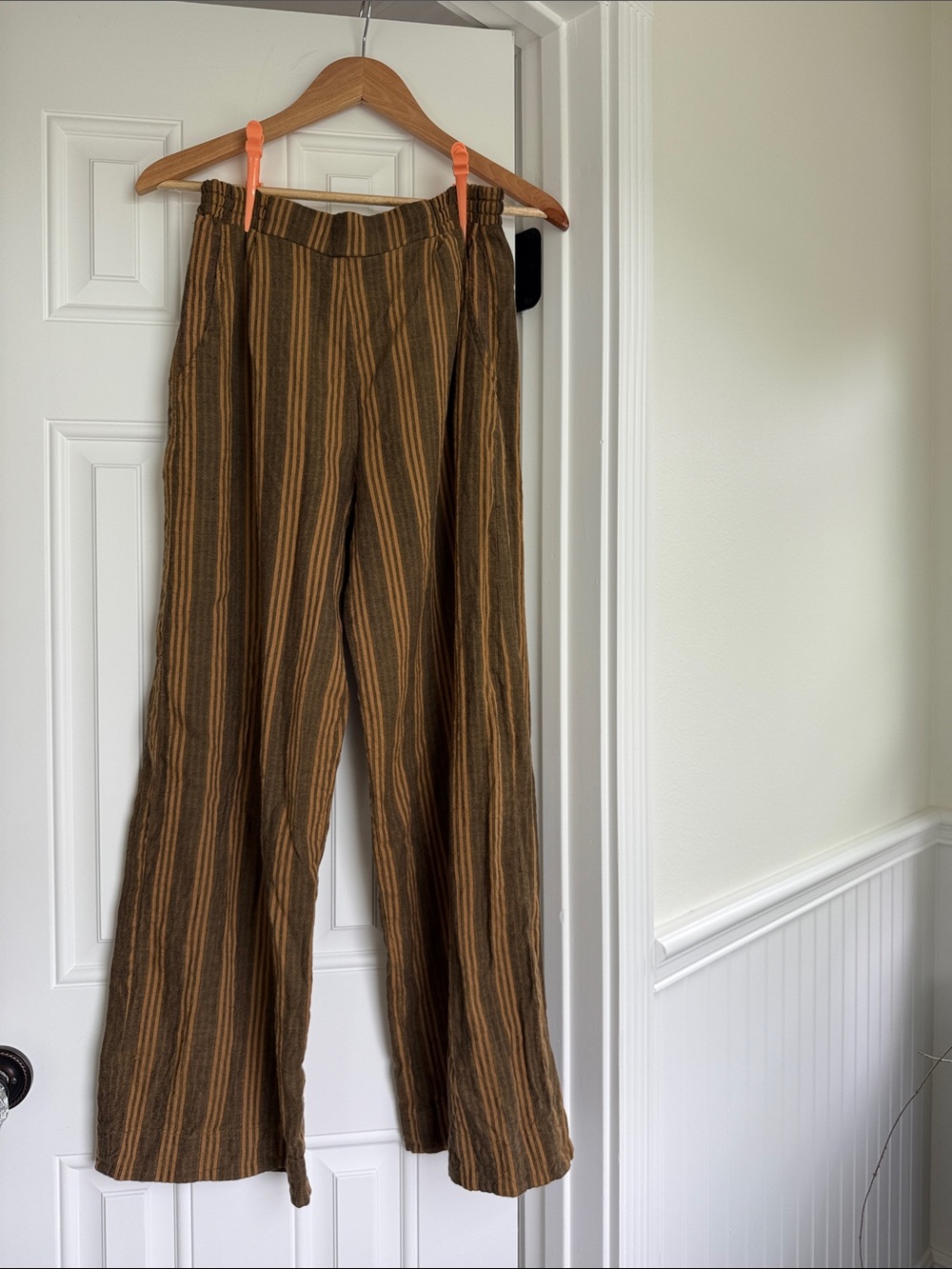 Liz Alig Striped Two-Piece Wide-Leg Set in Brown and Mustard - Picture 4 of 13